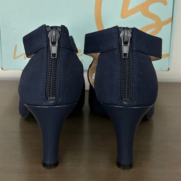 Lifestride Giovanna 2 Pump Heel Sandals Navy Blue 8.5 Wide EUC - Picture 8 of 13